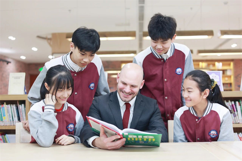 新華公學(xué)丨“雙減”政策下，家長該如何規(guī)劃孩子未來？