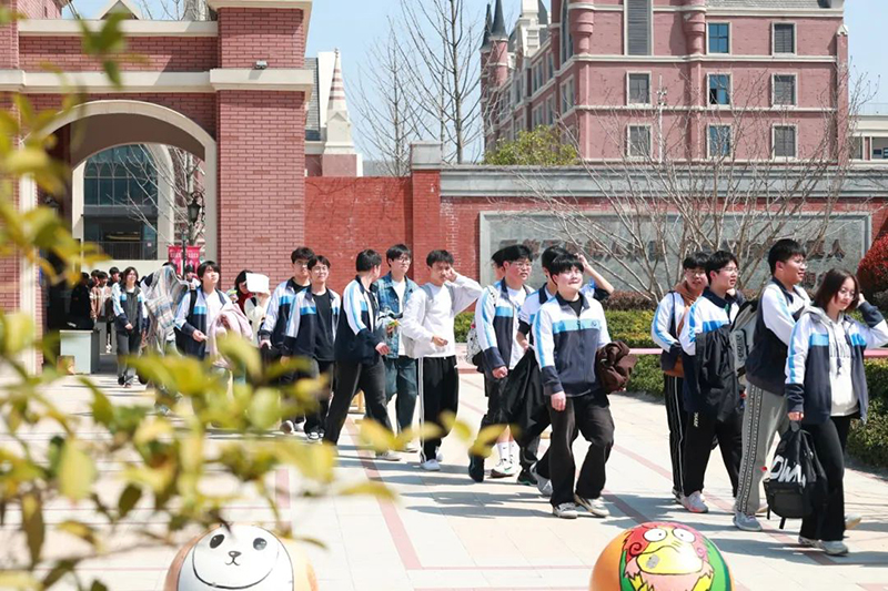 【高二級部】厲兵秣馬迎鏖戰，枕戈待旦再前行——高二學業水平合格性考試圓滿結束