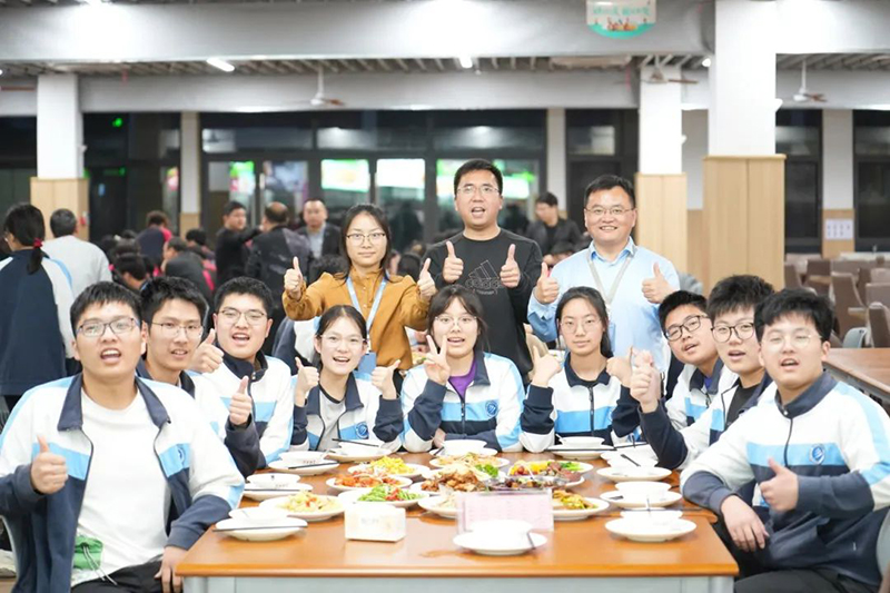 校長陪餐 | 美好“食”光，暢談“味”來